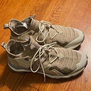 Men's Lightweight Athletic Outdoor Hiking  Shoes